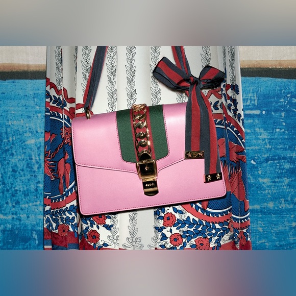 Gucci Sylvie Pink 💕 - Picture 2 of 2
